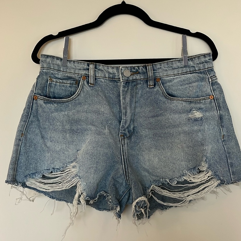 Blank NYC The Barrow Jean Shorts